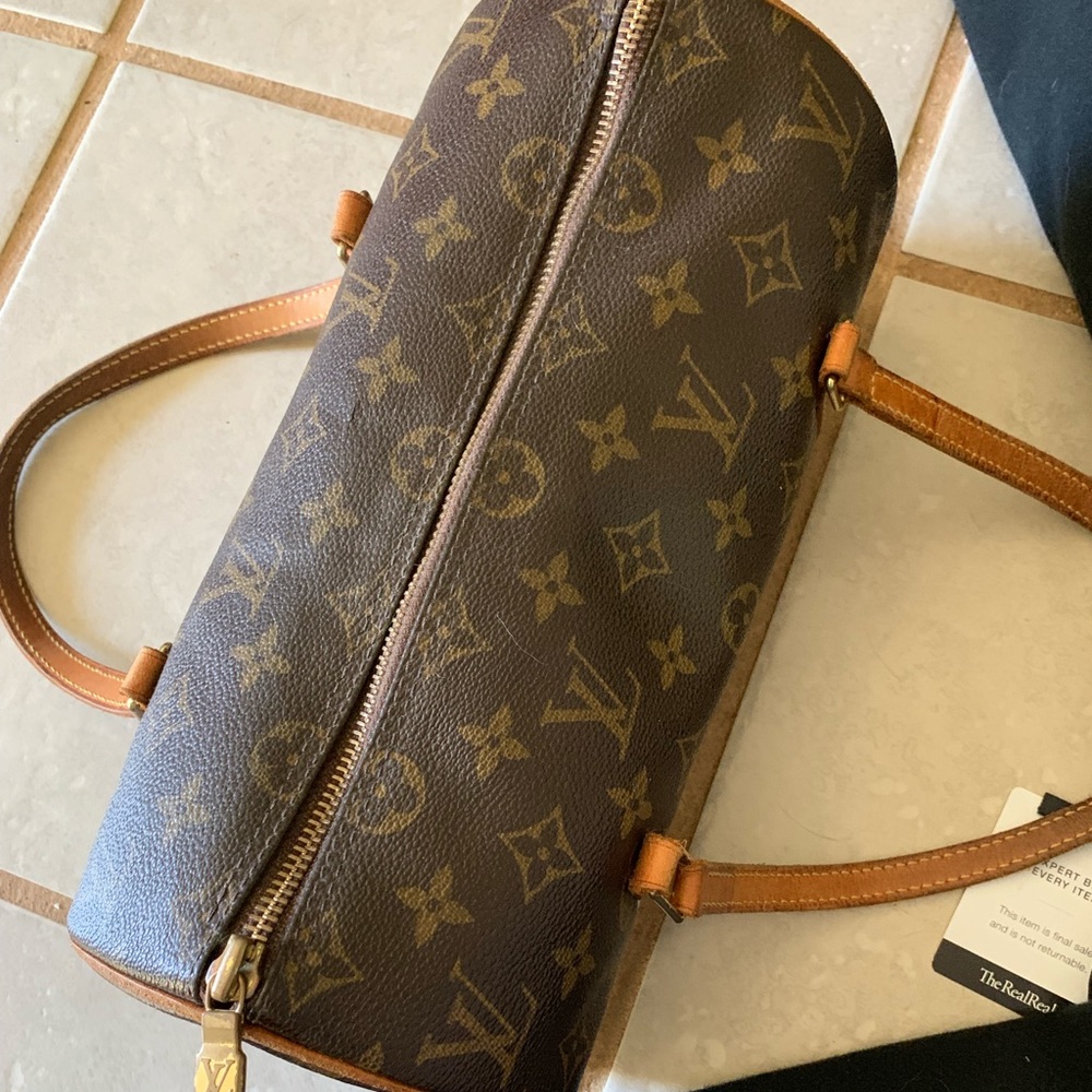 Louis Vuitton purse